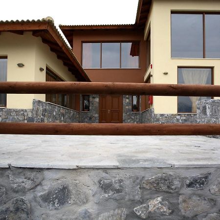 Olvios Hotel Goura Exterior photo