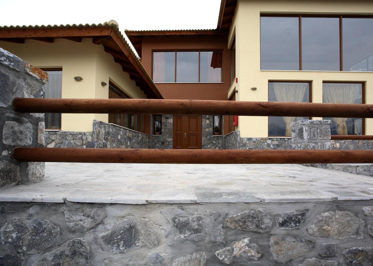 Olvios Hotel Goura Exterior photo