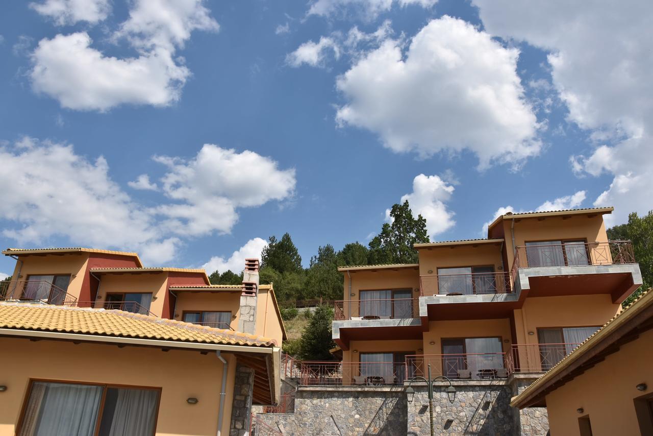 Olvios Hotel Goura Exterior photo