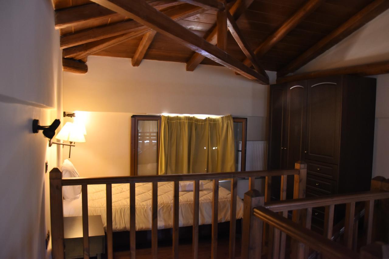 Olvios Hotel Goura Exterior photo