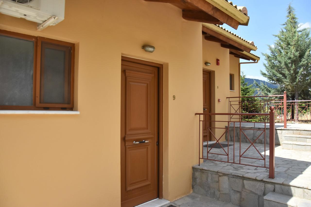 Olvios Hotel Goura Exterior photo